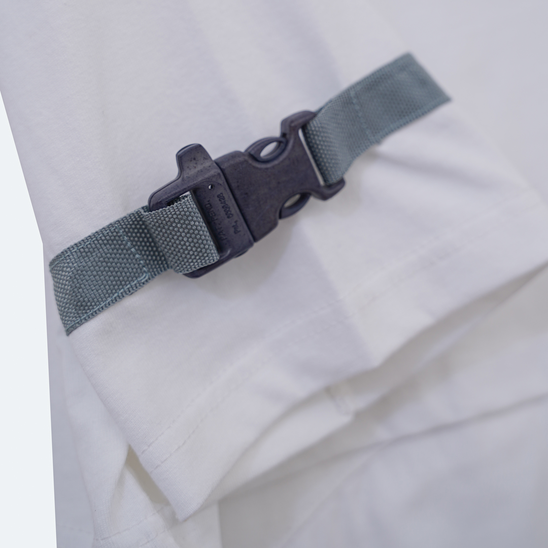 Buckle Sleeves Tech Top